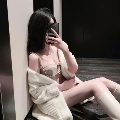 猫咪第一次见到小奶狗的反应，太治愈了 - 猪八戒影视